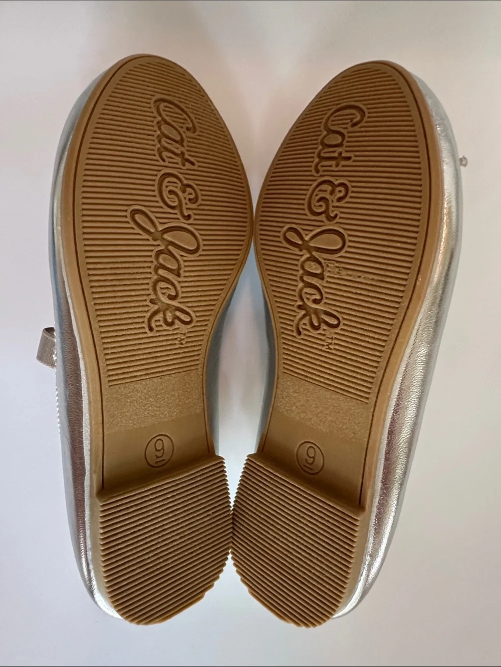 Cat & Jack Girls' Metallic Silver Ballet Flats with Bow - Size 9